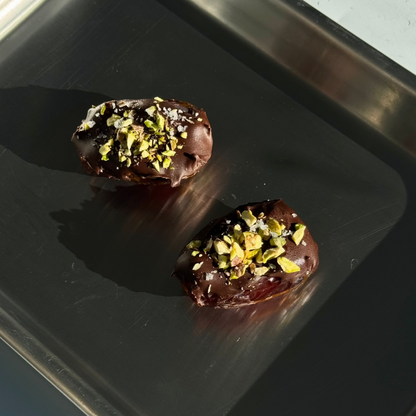 Molly's Dubai Pistachio Chocolate Dates